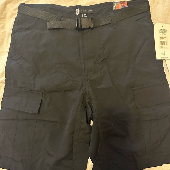 Modern Culture Black Cargo Shorts for Men - Picture 1 of 3